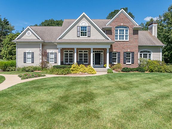 2nd image of 5888 Rolling Pines Ct