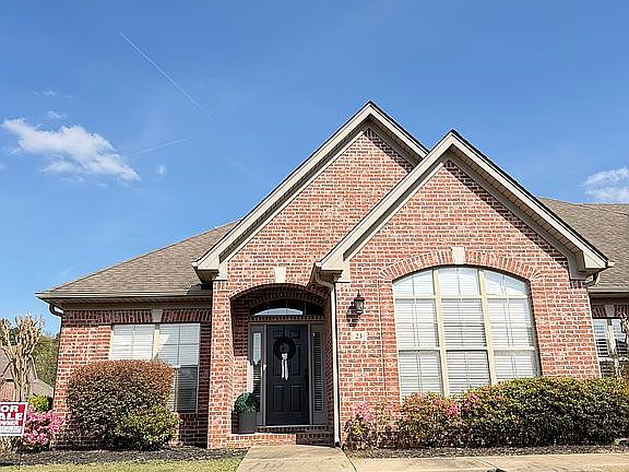 4th image of 23 Chapman Ln
