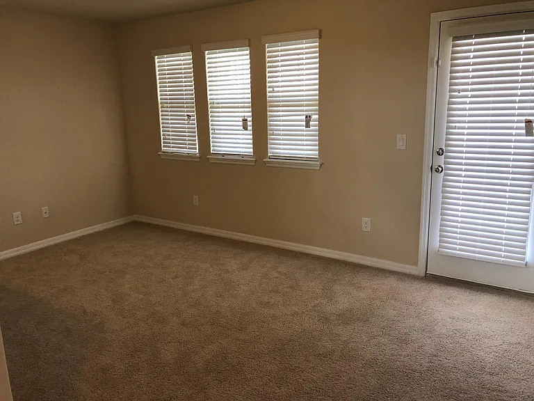 10273 Meadow Brook Dr — Photo 8
