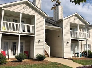 7137 W Friendly Ave APT C, Greensboro, NC 27410