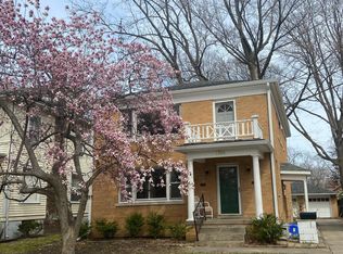 1704 S Whittier Ave, Springfield, IL 62704