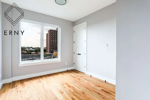 Rented by ERNY LLC | media 21