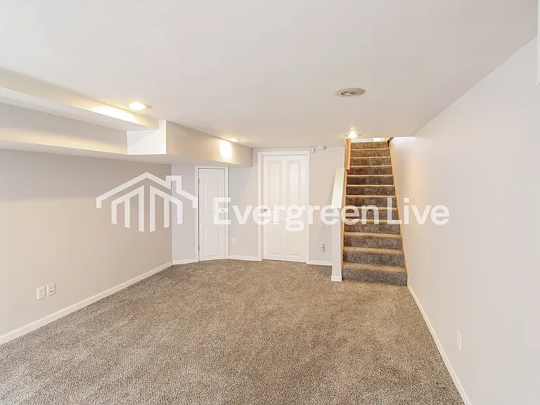 3304 E Baltimore St — Photo 8