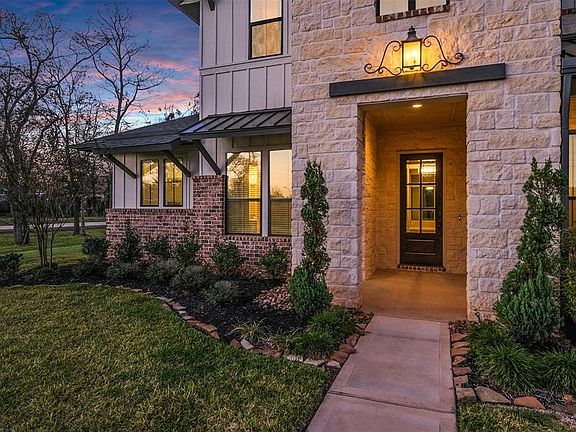 2nd image of 32806 Whistler Ct