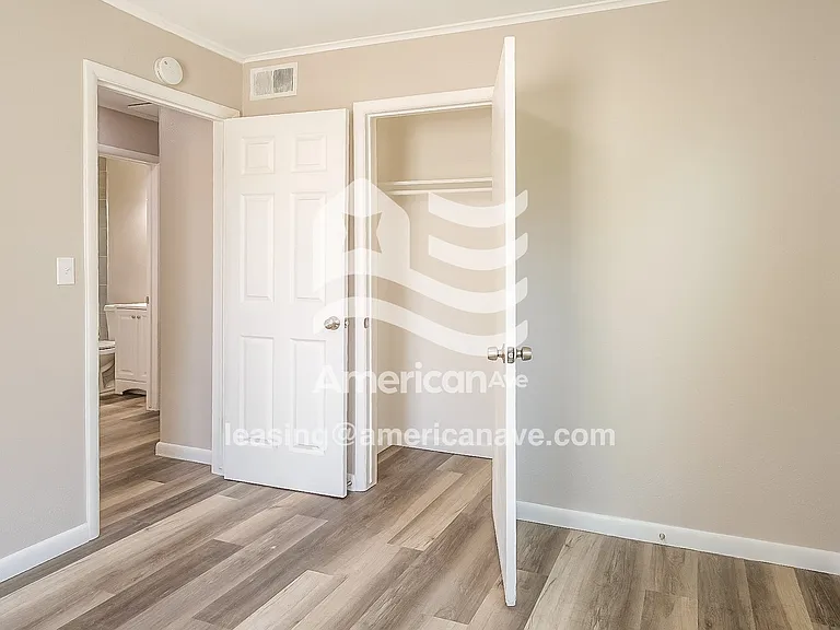 1583683_011_wm_-_bedroom_13181381.jpg