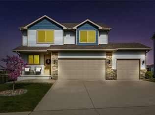 655 NE Badger Ln, Waukee, IA 50263