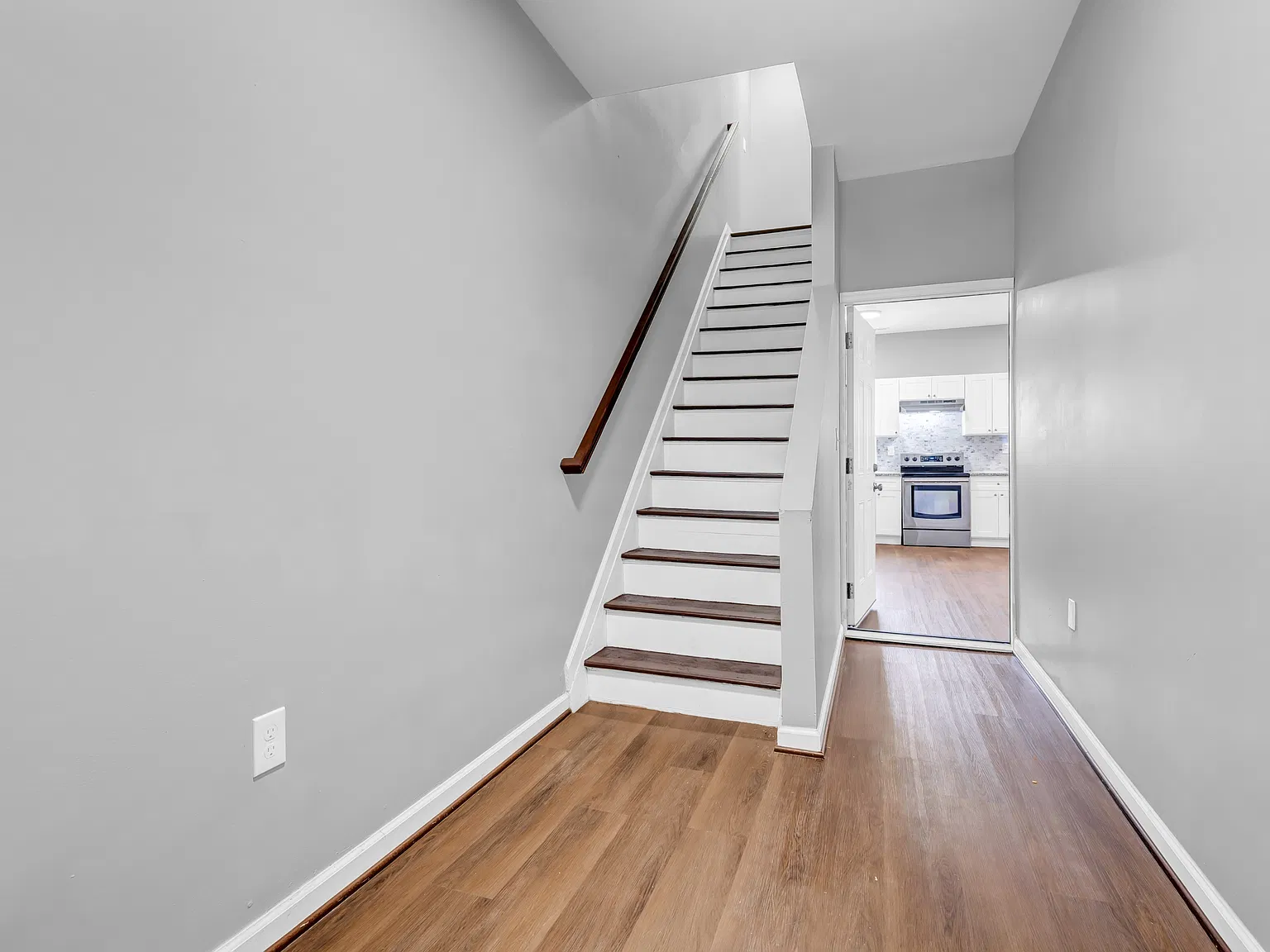 2103 Chelsea Terrace - 1 — Photo 3