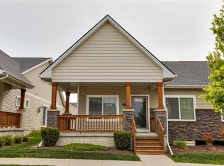 163 Cambridge Dr, West Des Moines, IA 50266