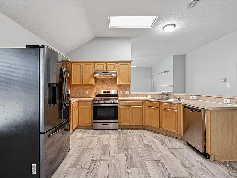12015 Cottage Elm Ct — Photo 9