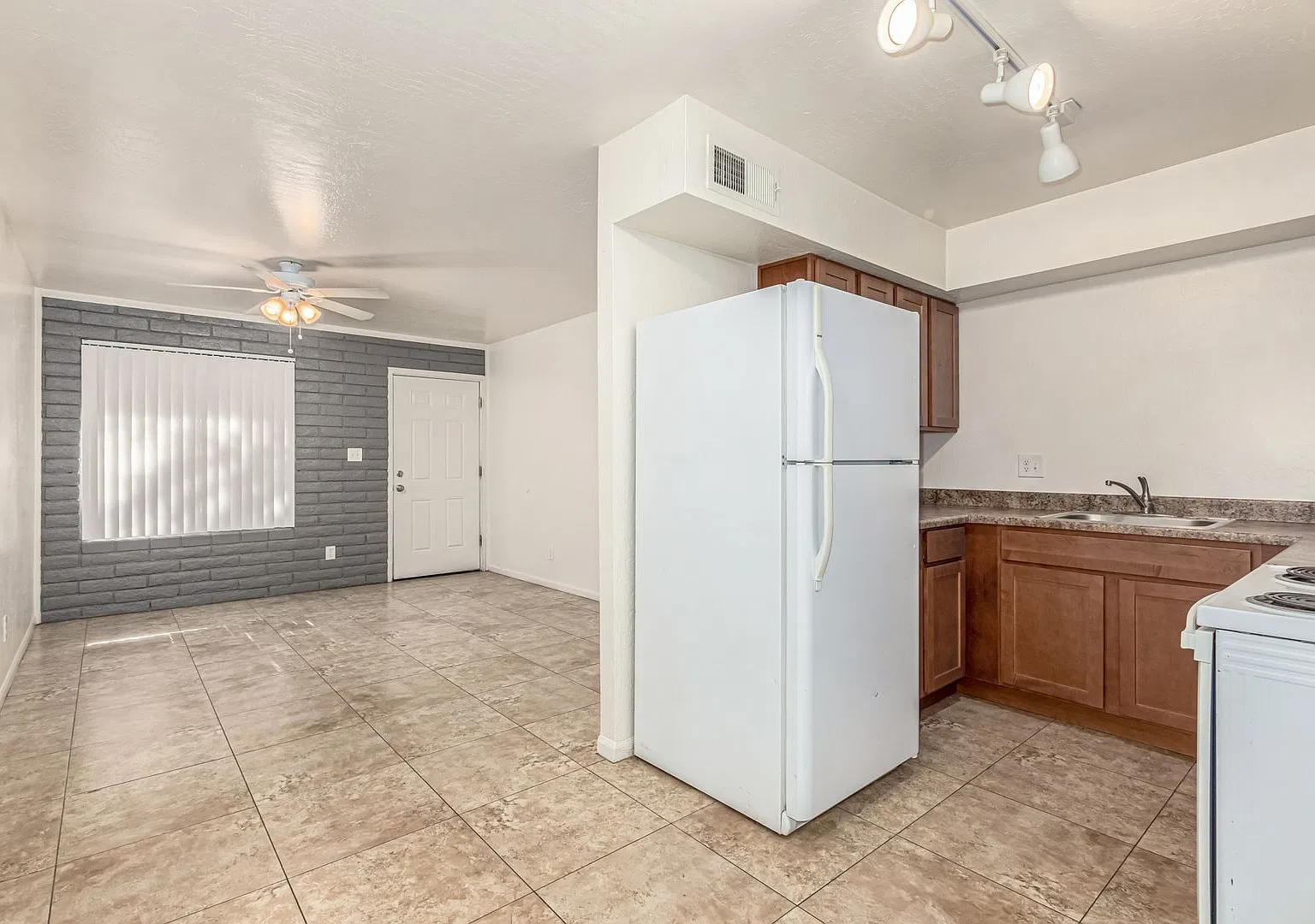 Garden-Style Living in Arcadia Lite | Move-In Specials Available — Photo 1