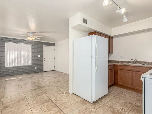 Garden-Style Living in Arcadia Lite | Move-In Specials Available, 3325 E Pinchot Ave APT 19, Phoenix, AZ 85018