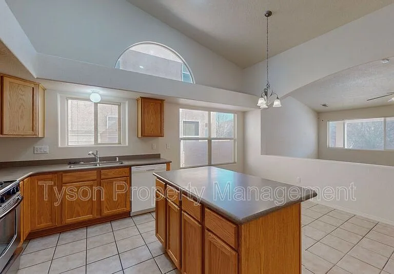 8028 Pony Hills Pl NW — Photo 7