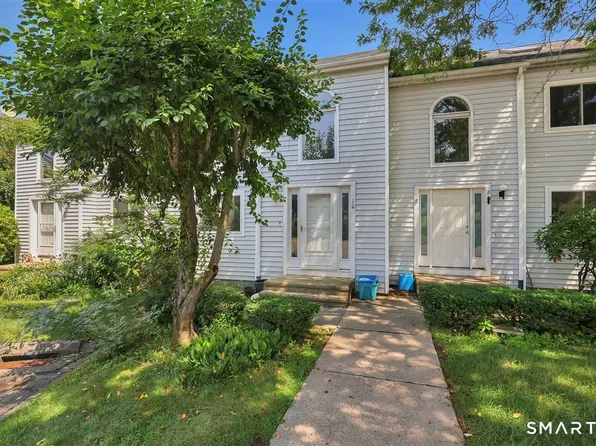 10 Valley Run Drive #10, Cromwell, CT 06416