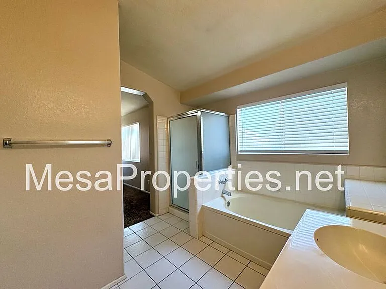 14383 La Crescenta Ave — Photo 25