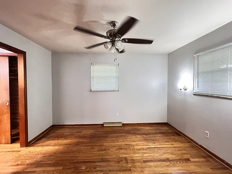 8141 Valley Estates Dr — Photo 9