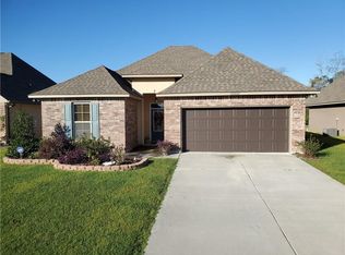 26549 Evangeline Trace Blvd, Denham Springs, LA 70726
