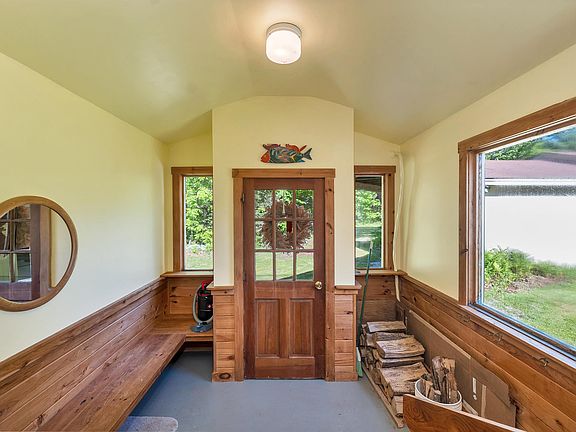 3rd image of 330 Randolph Hill Road