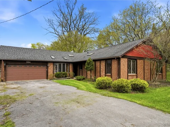 994 Sweeney St, North Tonawanda, NY 14120