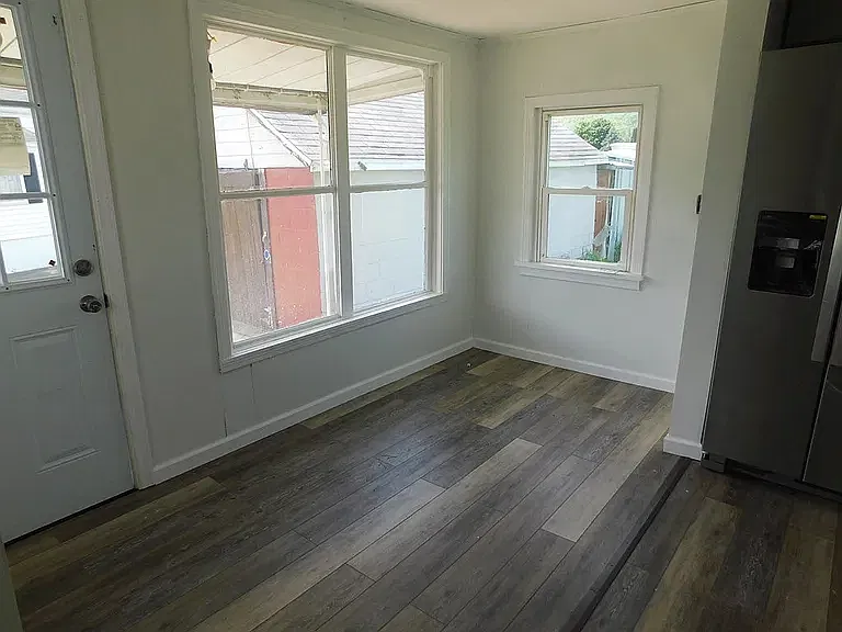 2 bed, 756 sqft, $1,000 — Photo 2