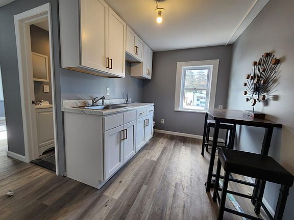 4th image of 7 Hilmar Ln
