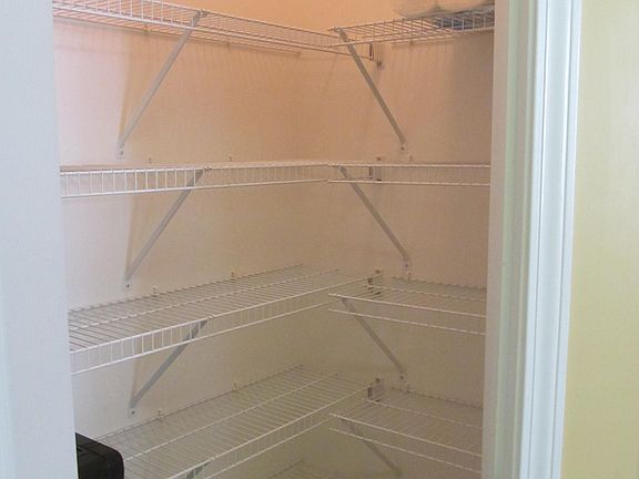 walk in pantry .