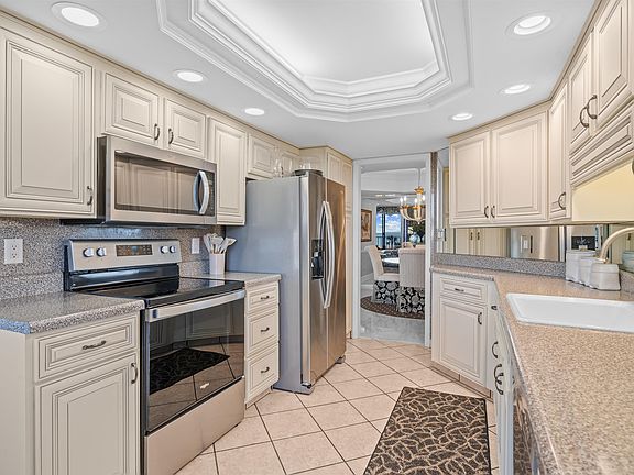 5th image of 9650 Shore Dr. #108