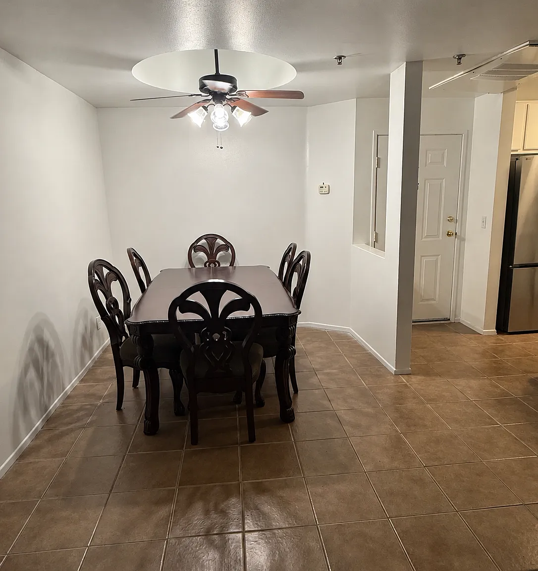 2 bed, 966 sqft, $1,500 — Photo 2