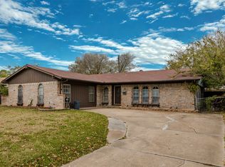 2517 Rosewood Dr, Mesquite, TX 75150