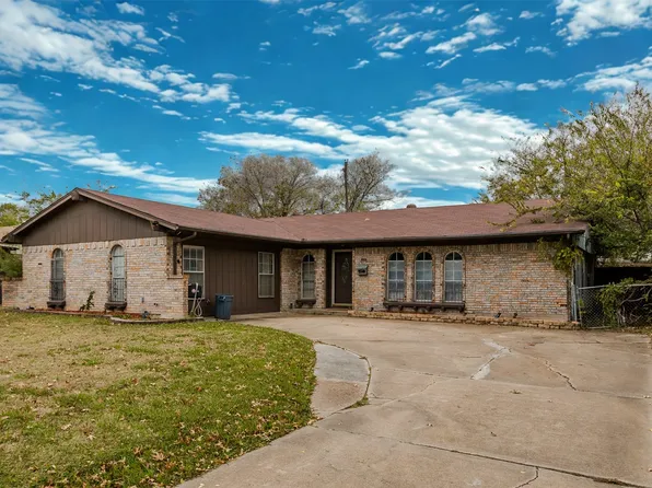 2517 Rosewood Dr, Mesquite, TX 75150