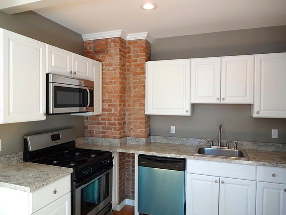 3rd image of 98 Church St #98.5