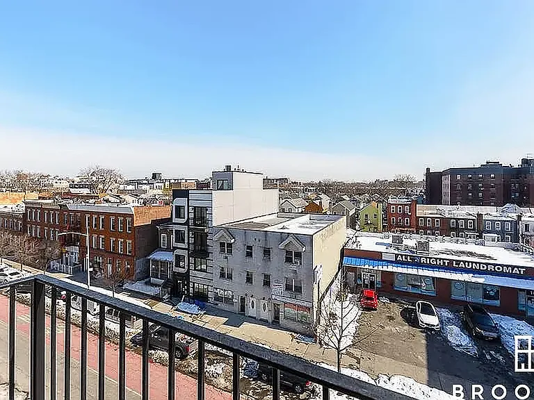 1010 Rogers Ave #4F — Photo 7