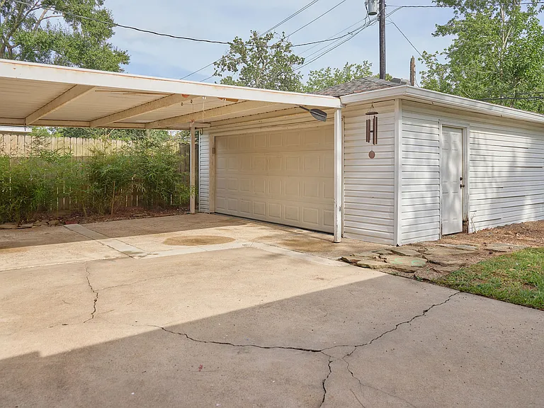 10211 Hazelhurst Dr — Photo 27