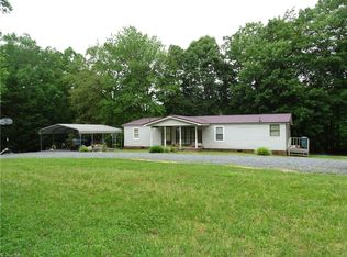 1133 Gene Martin Rd, Walnut Cove, NC 27052