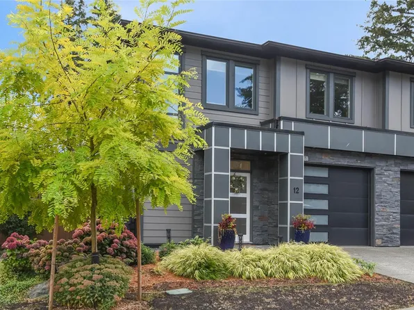 468 Anderton Rd #12, Comox, BC V9M 2A5