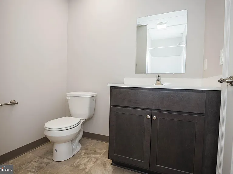123 Bateman St #4-406C — Photo 38