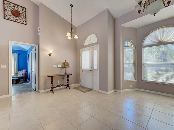 5th image of 3809 SW Revere Court