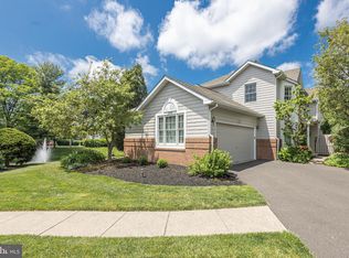 550 Palmer Farm Dr, Yardley, PA 19067