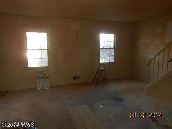 4th image of 31 Dorchester Ct