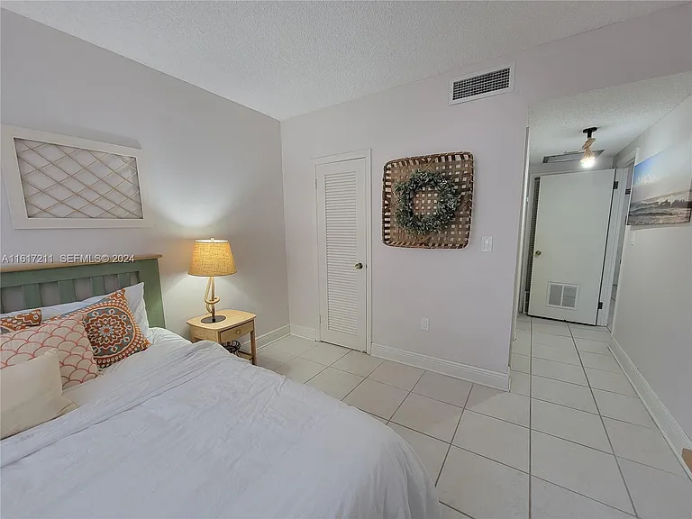 1980 S Ocean Dr #2C — Photo 18