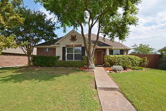 1st image of 208 Shadybrook Dr