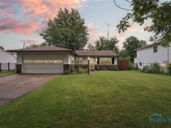 237 Shrewsbury St, Holland, OH 43528