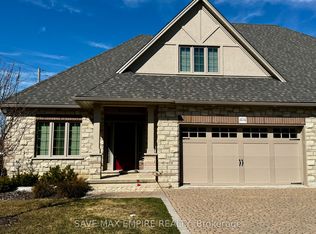 5 Wood Haven Dr #404, Tillsonburg, ON N4G0A8