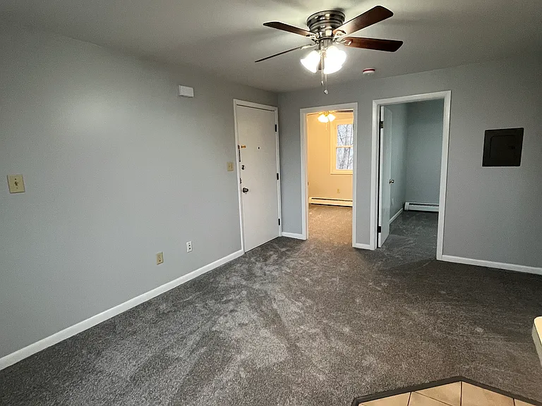 30B Carolyn Ter — Photo 9