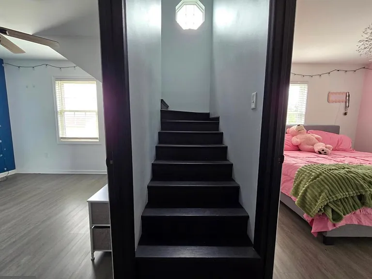 7513 Saffron Ct — Photo 13