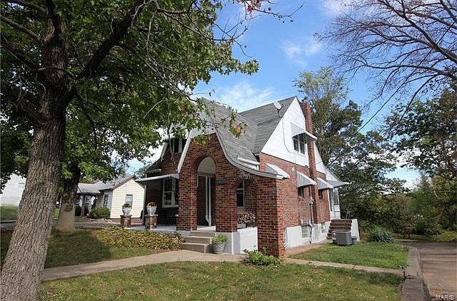 1st image of 4624 Esther Ave