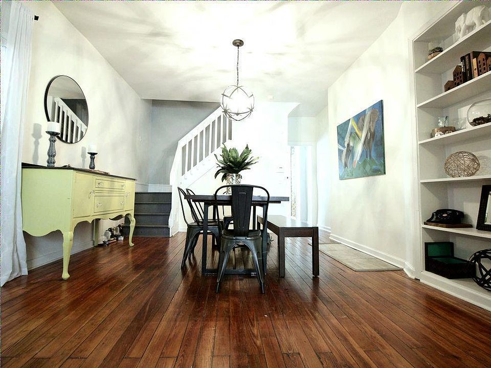1st image of 1000 N High St #200