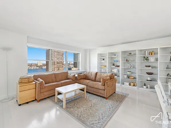 165 West End Avenue image 3 of 8