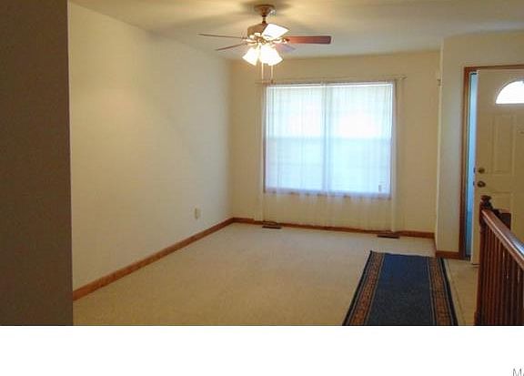 3rd image of 103 Stonebrook Dr