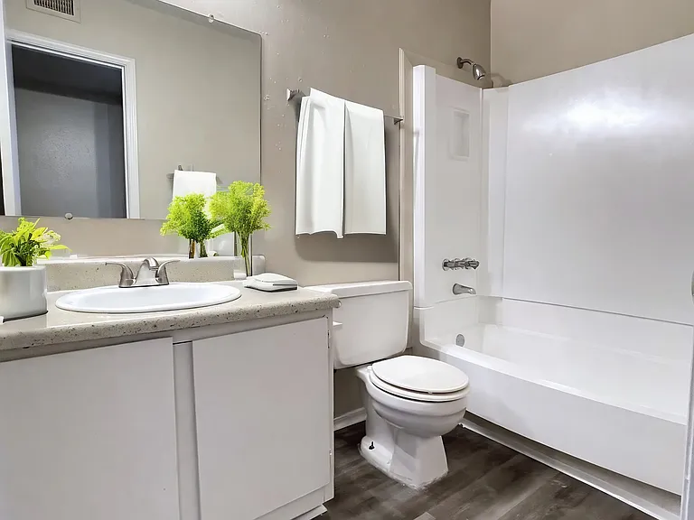 Summer Place Apartments — Photo 10