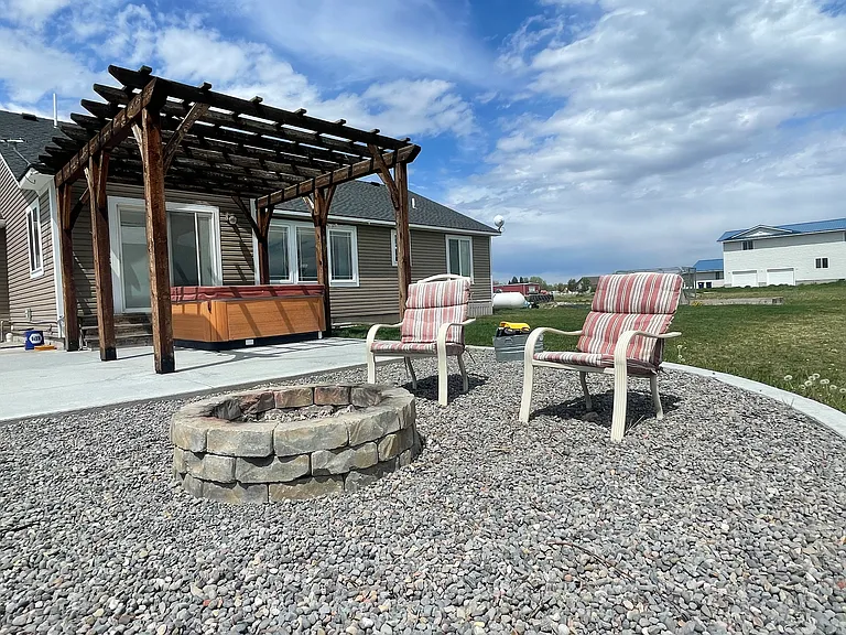502 N 2420 E — Photo 16